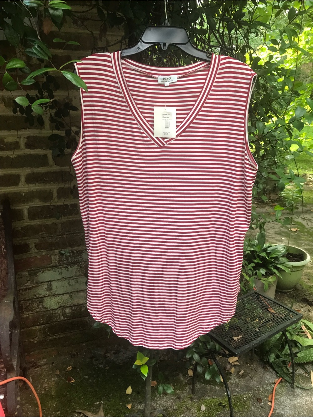 Piko 1988 Red & White Striped V-Neck Sleeveless Tank